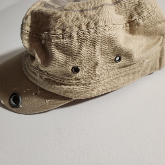 Che Hat - Picture 2 of 5
